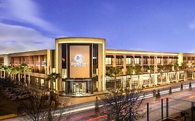 Doubletree By Hilton Izmir Airport